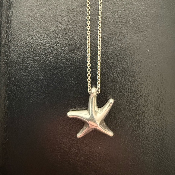 💎Authentic💎 Tiffany & Co. Elsa Peretti Starfish Pendant Necklace - Picture 1 of 7
